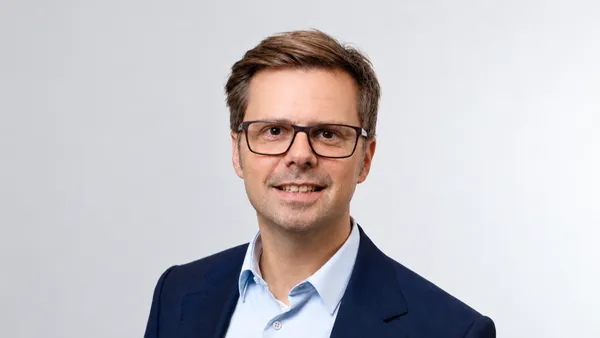 Dennis Hausen igefa