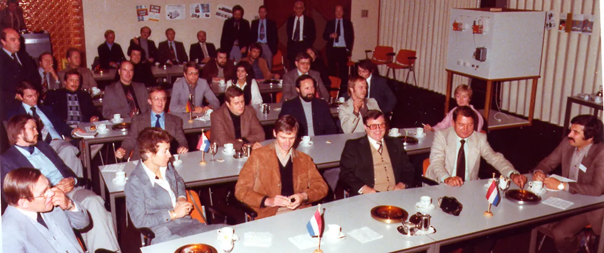 1977: Seminar
